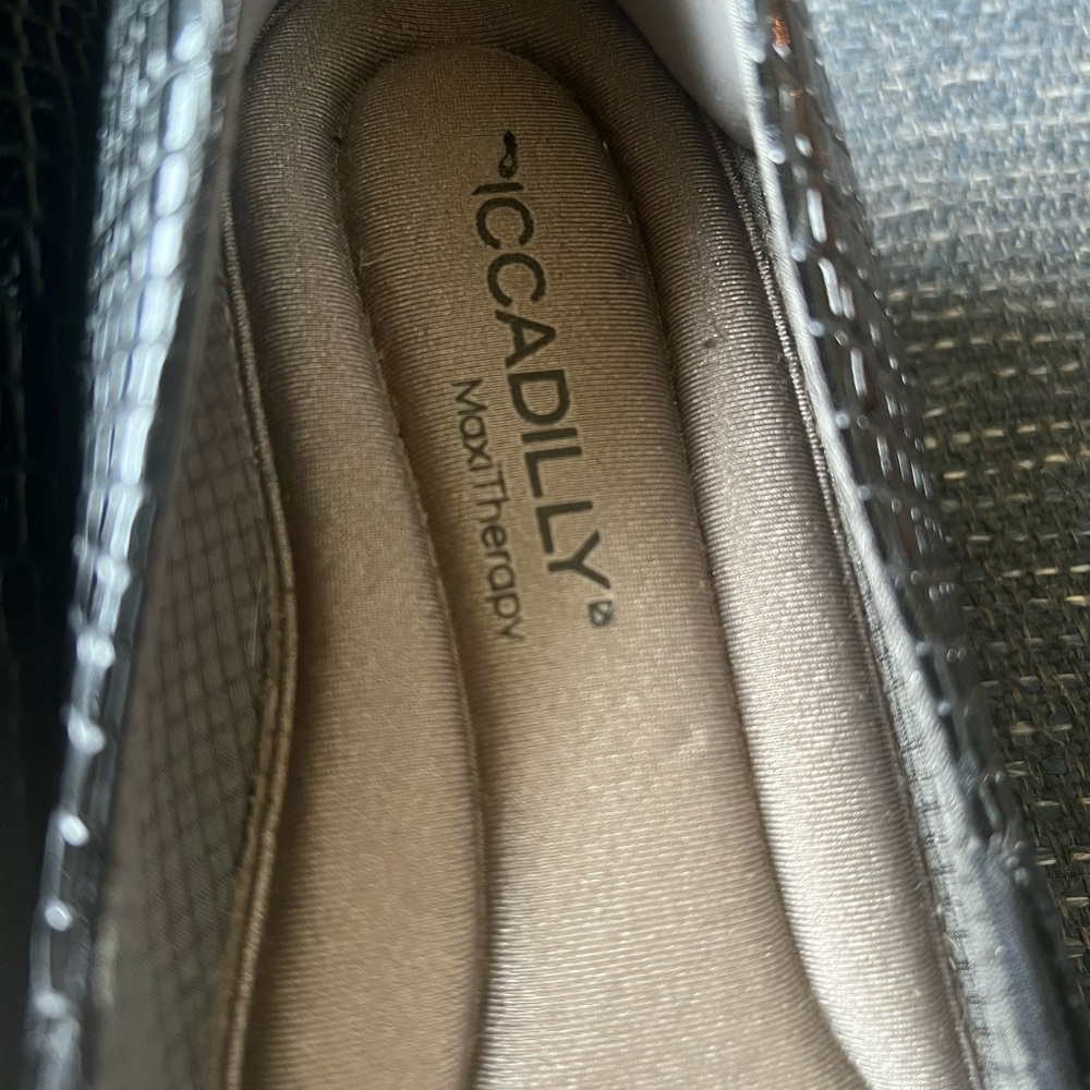 Picadilly Fashion Black Glossy Cap-Toe Flats - Picture 4 of 5
